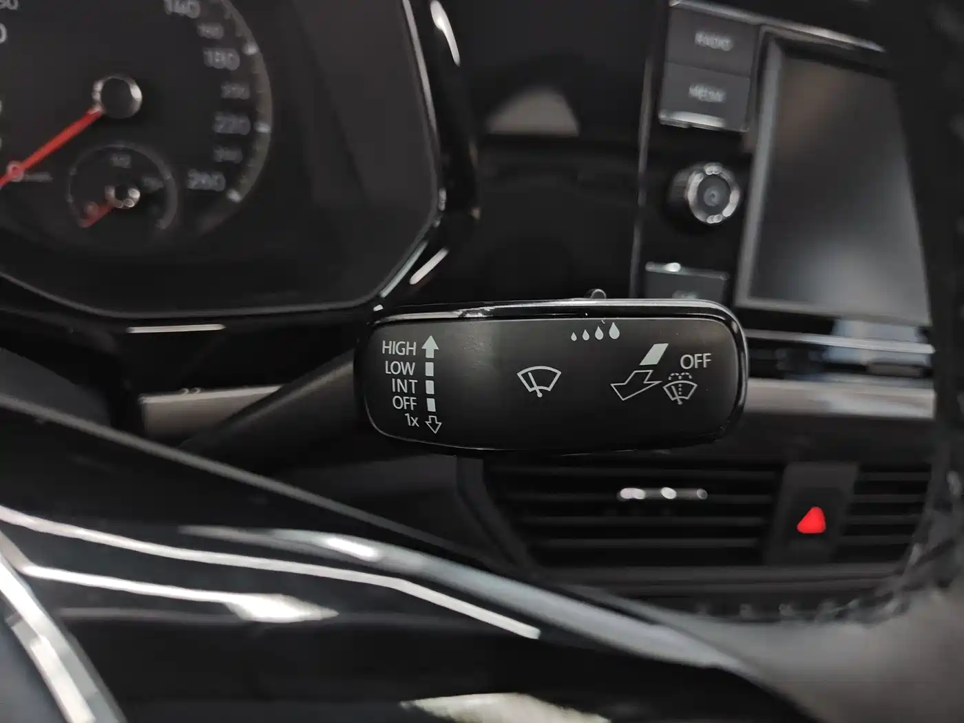 Volkswagen Bora 2019 Facelift 1.5L Automatic Elite China V фото 19
