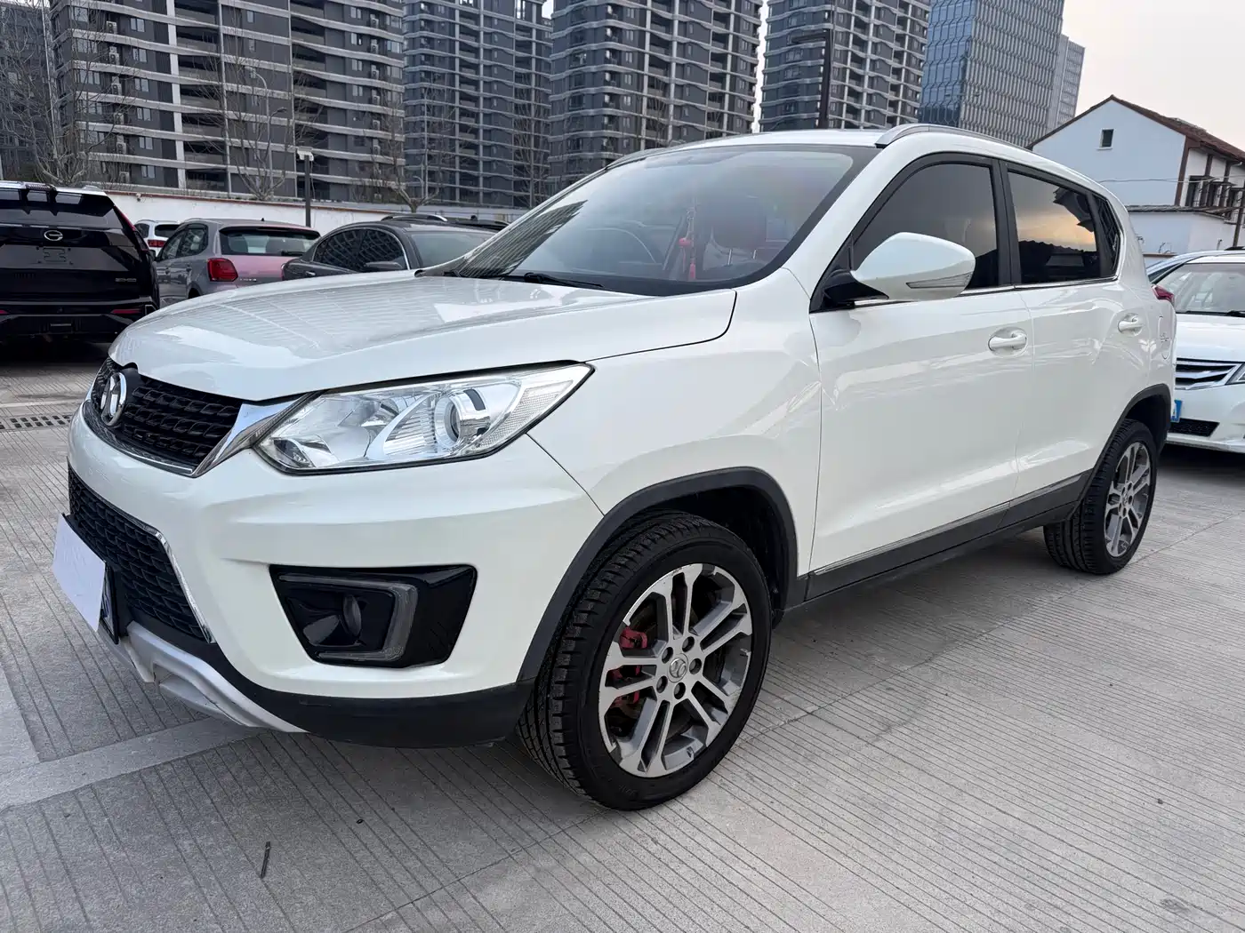 BAIC Senova X35 2017 2016 1.5L Automatic Luxury Edition