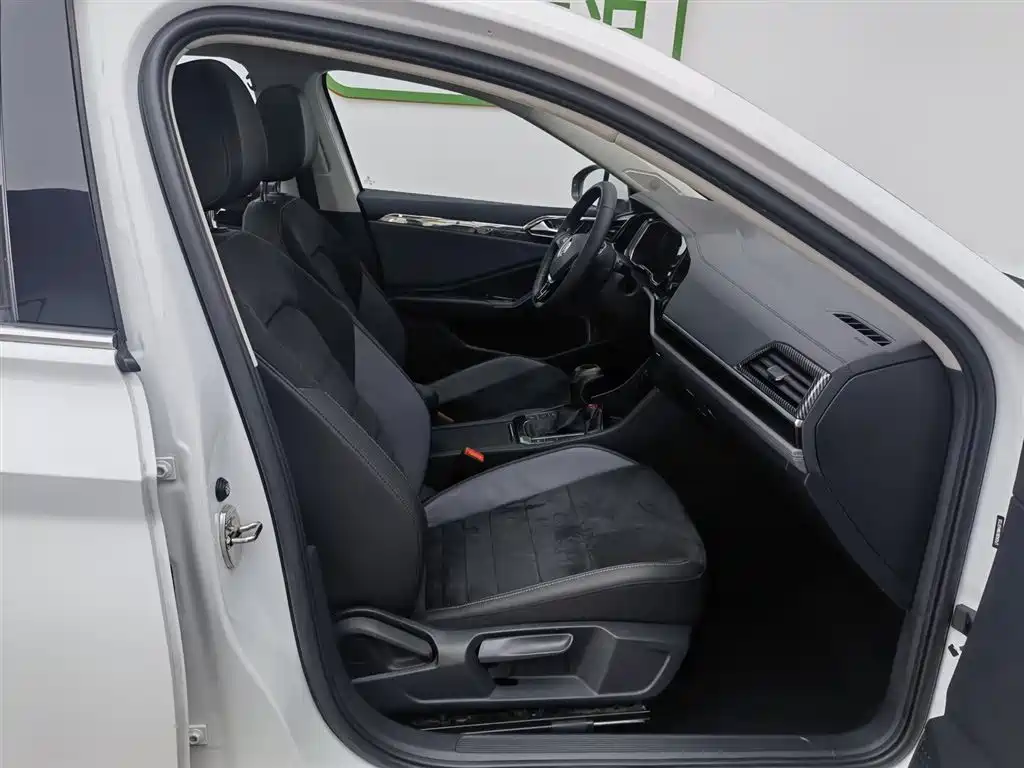 Volkswagen Sagitar 2021 280TSI DSG Luxury Smart Connect фото 23