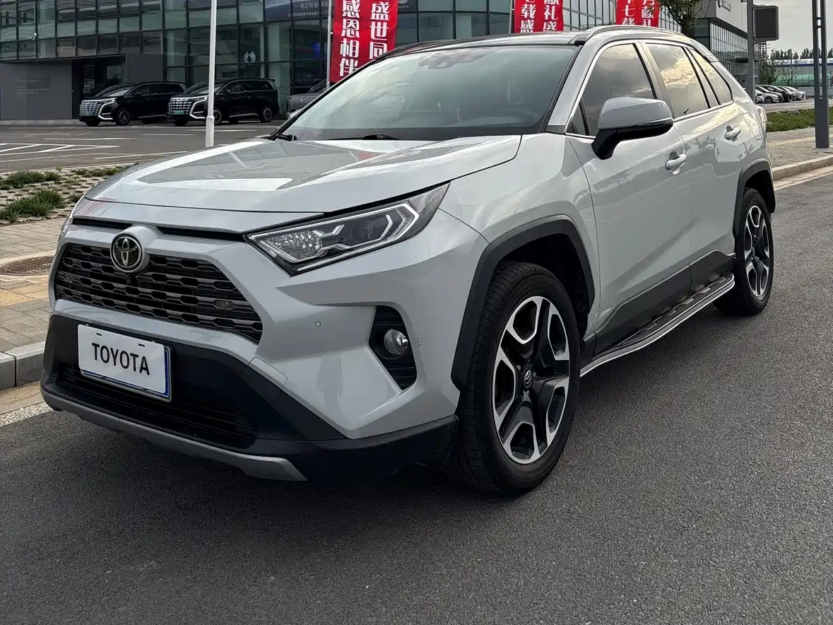 Toyota RAV4 Rongfang 2020 2.0L CVT 4WD Premium Edition