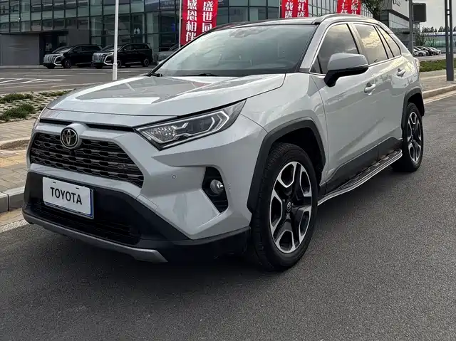 Toyota RAV4 Rongfang 2020 2.0L CVT 4WD Premium Edition