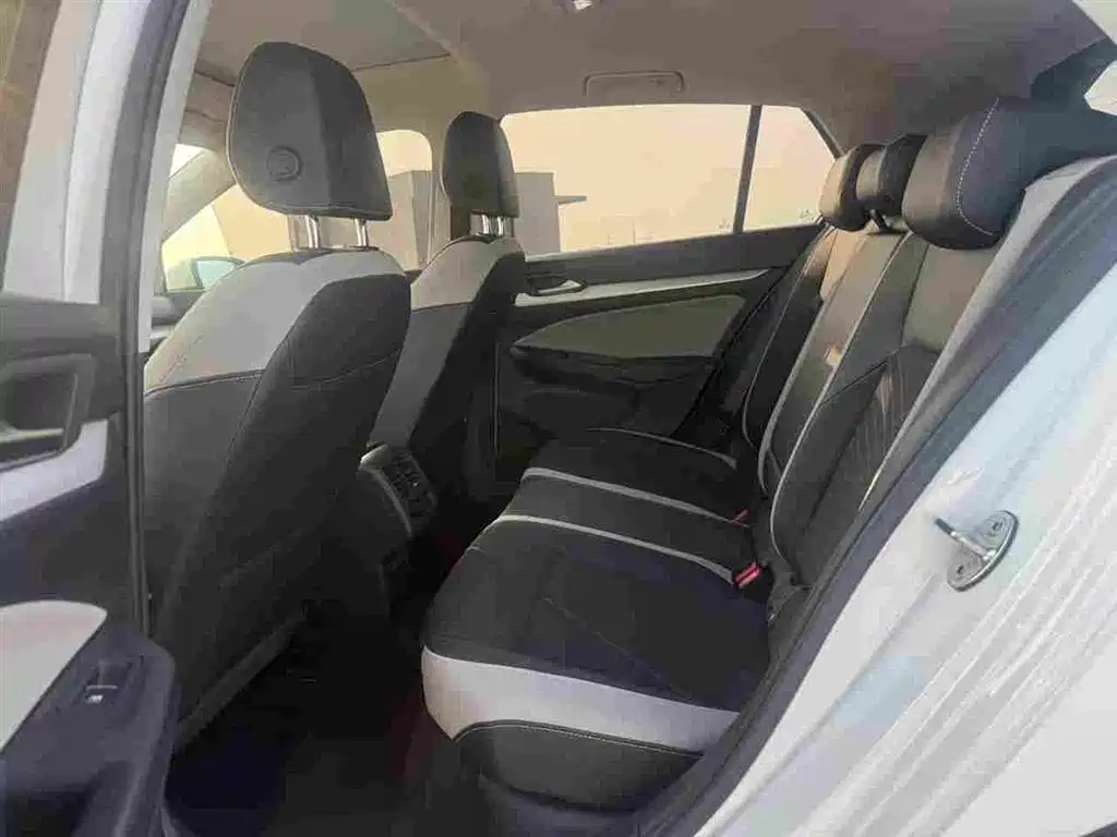 Volkswagen Golf 2021 280TSI DSG Pro фото 6