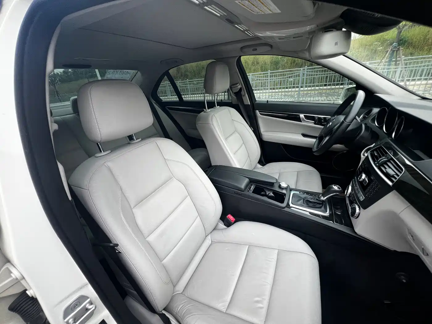 Mercedes-Benz C-Class 2011 C 200 CGI Fashion фото 22