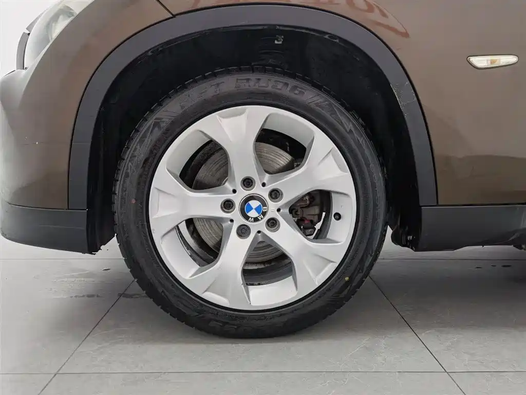 BMW X1 (Import) 2012 sDrive18i Luxury фото 17