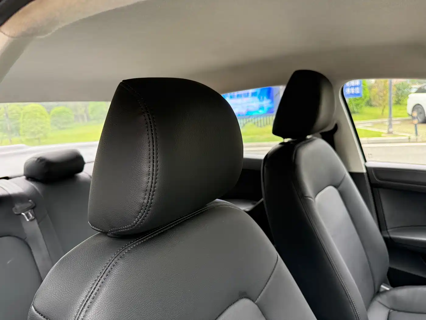 Volkswagen Santana 2016 1.6L Automatic Trend Edition фото 16
