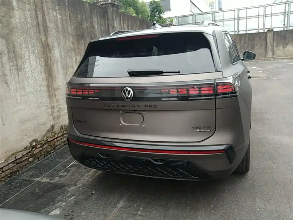 Volkswagen Teramont 2025 Teramont Pro 450TSI 4WD Summit Edition фото 6