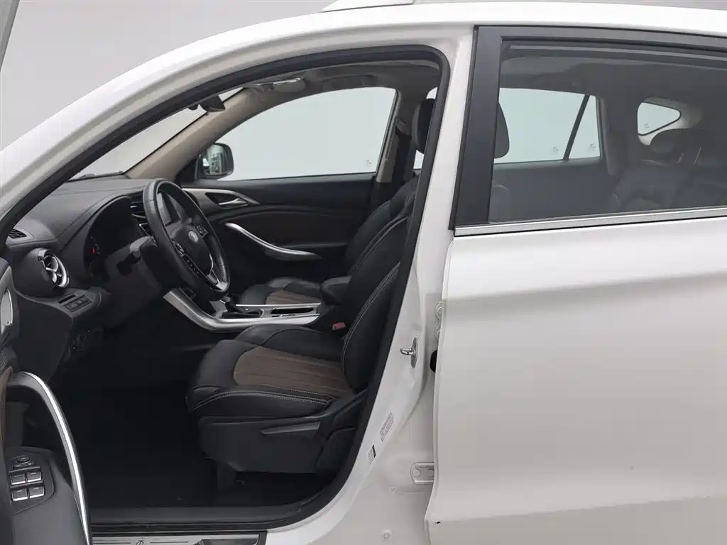 BYD Song 2016 Ultimate Edition 1.5TID Automatic Elite фото 10