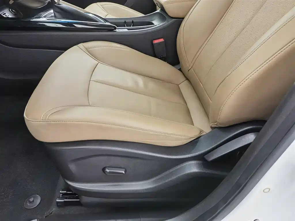 Buick GL6 2021 323T Mild Hybrid Connected Premium Trim фото 20