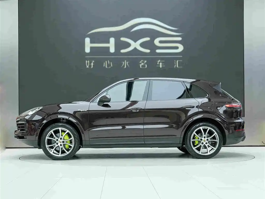 PORSCHE CAYENNE NEW ENERGY