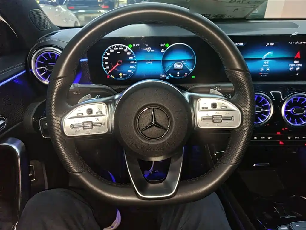 Mercedes-Benz A-Class 2022 Facelift III A 200 L Sport Sedan Fashion фото 11