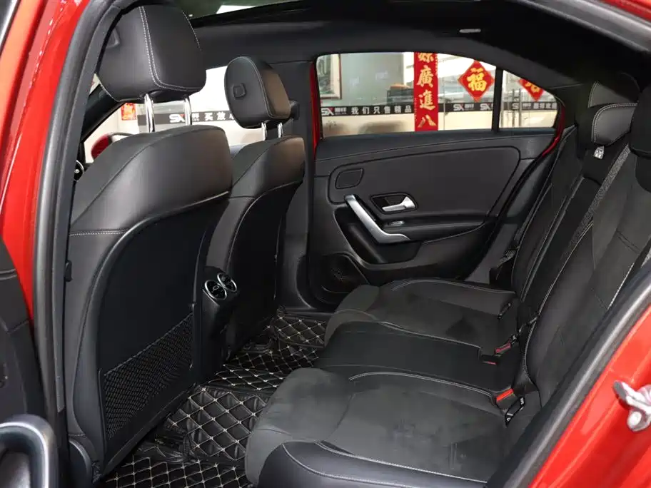 Mercedes-Benz A-Class 2019 A 200 L Sport Sedan фото 11