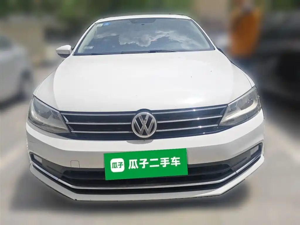Volkswagen Sagitar 2015 1.6L Automatic Comfort фото 24