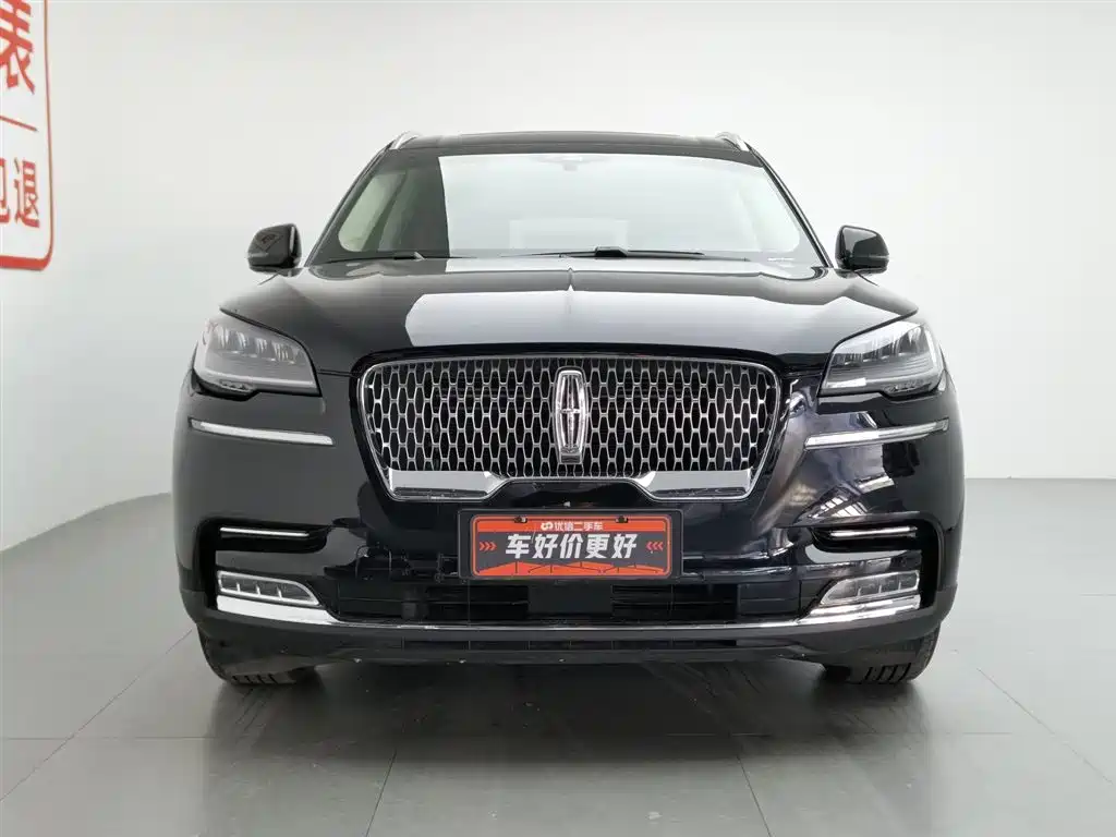 Lincoln Aviator 2023 3.0T V6 AWD Premium Cruise Edition 6-Seater фото 3