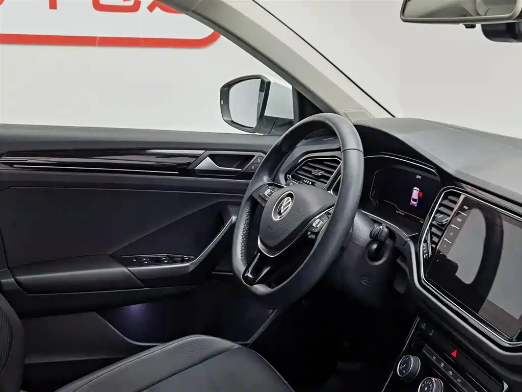 Volkswagen T-ROC 2021 280TSI DSG 2WD Comfort Connected фото 22