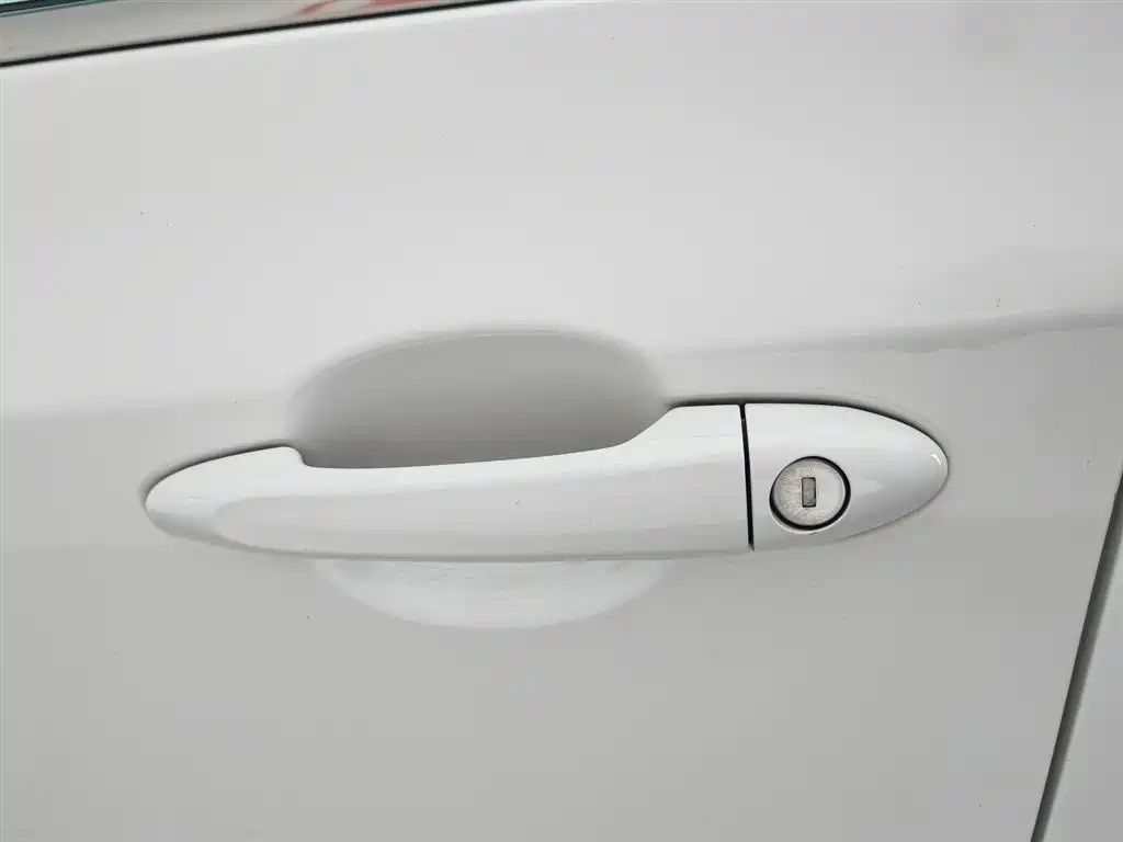 Chevrolet Monza 2020 320 Auto Joy Edition фото 18