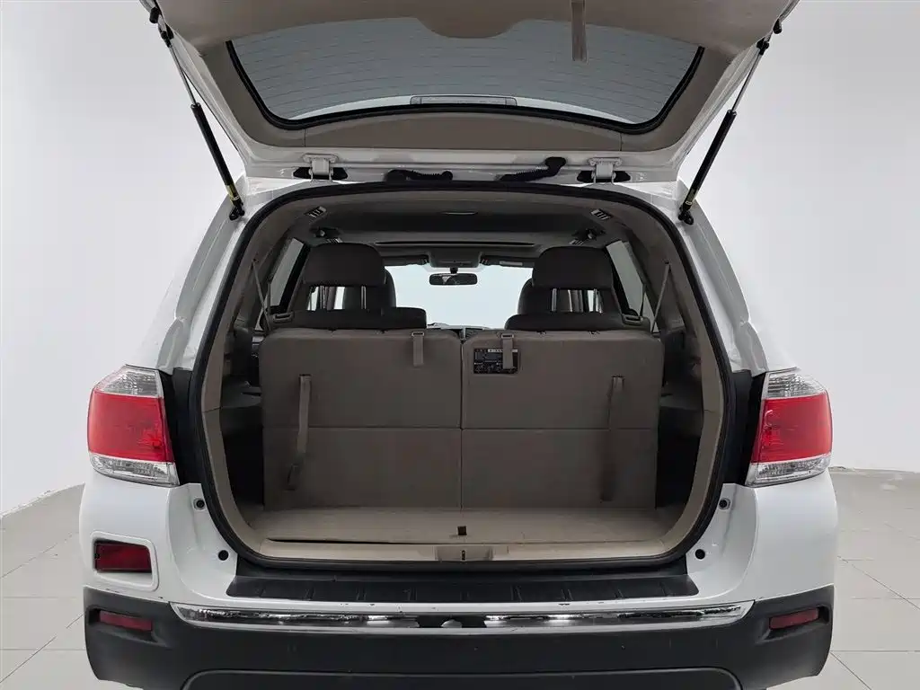 Toyota Highlander 2012 2.7L 2WD 7-Seater Luxury Edition фото 16