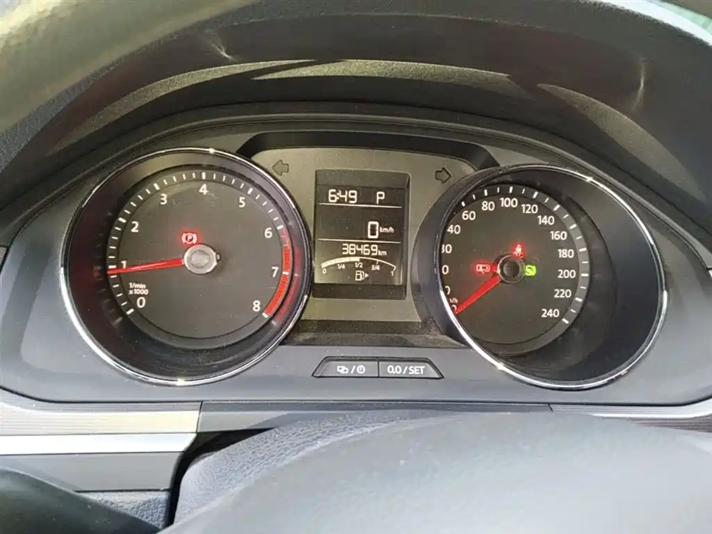 Volkswagen Bora 2018 1.5L Automatic Fashion фото 12