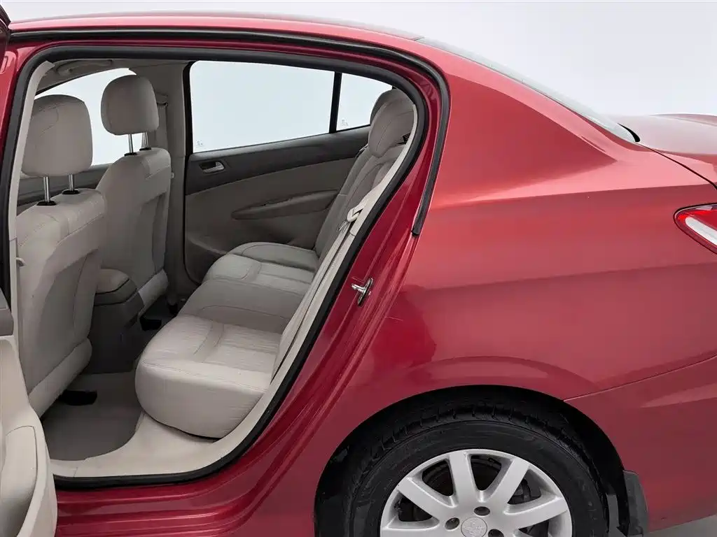 Peugeot 308 2013 Model 1.6L Manual Superior Style фото 15