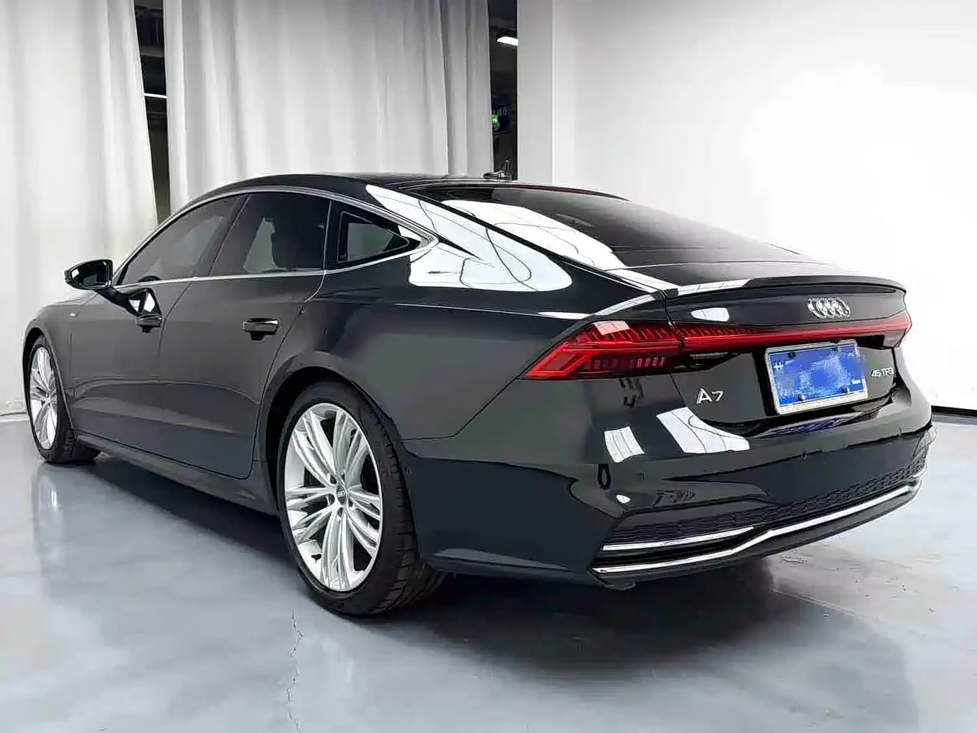 Фото 6 - Audi A7