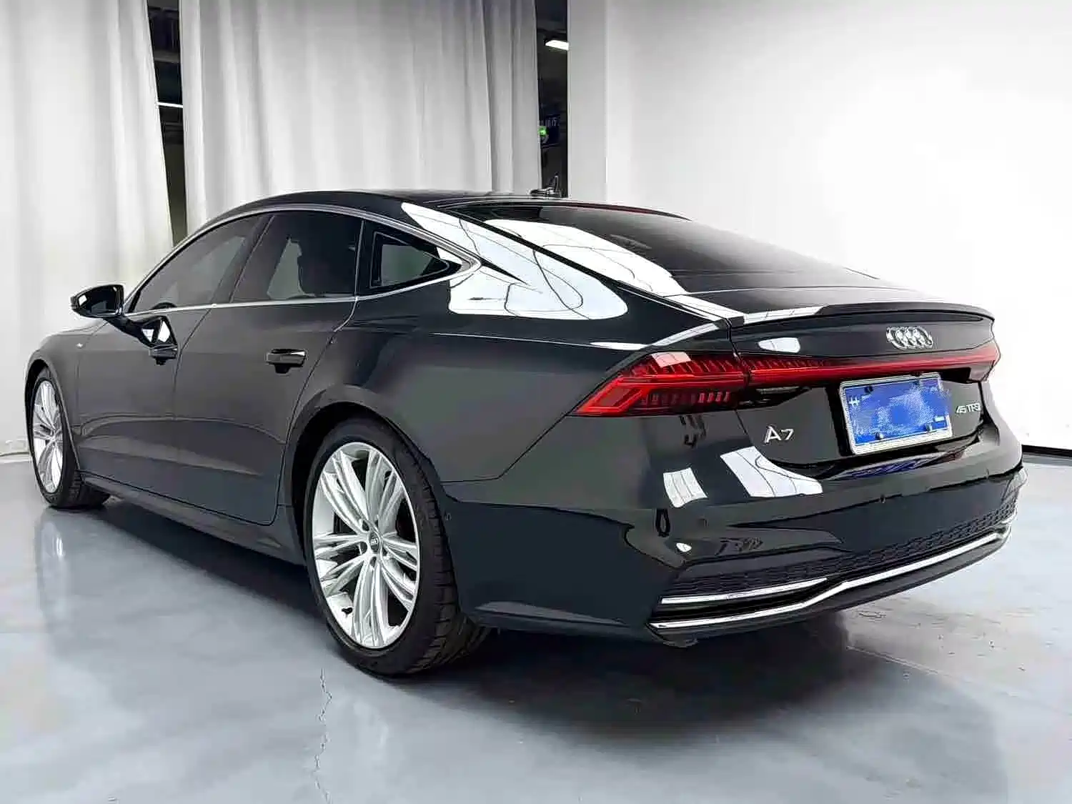 Фото 6 - Audi A7