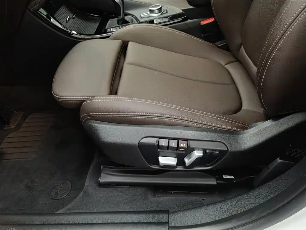 BMW X2 2021 sDrive25i Leading M Off-Road Package фото 20