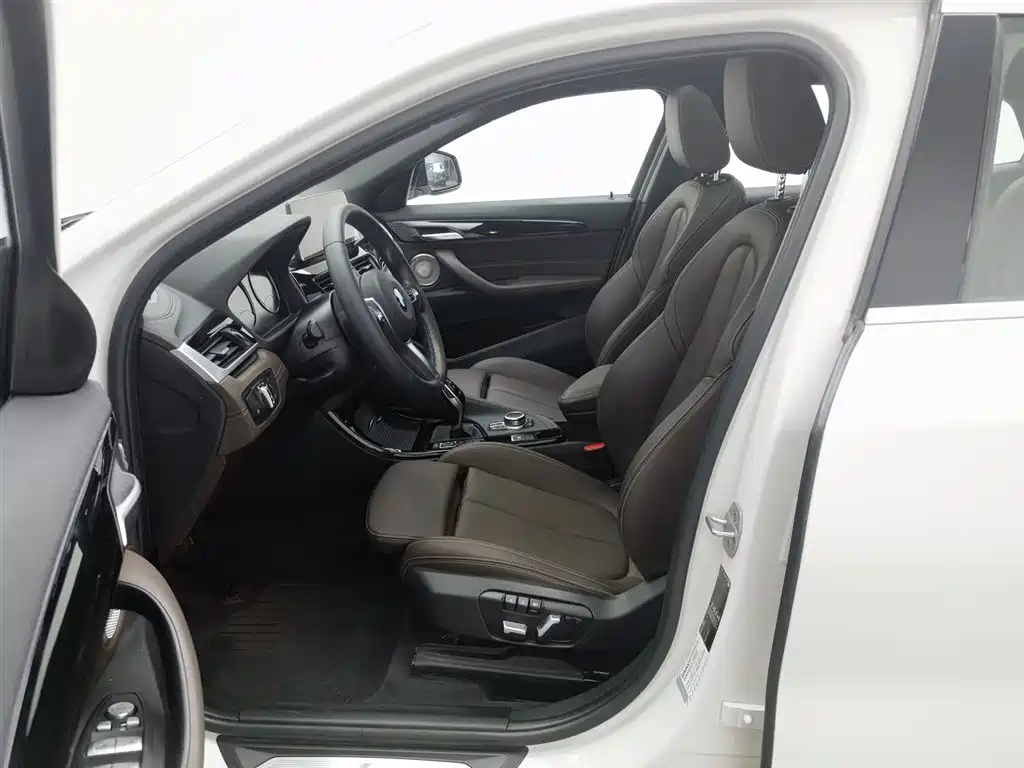 BMW X2 2021 sDrive25i Leading M Off-Road Package фото 10
