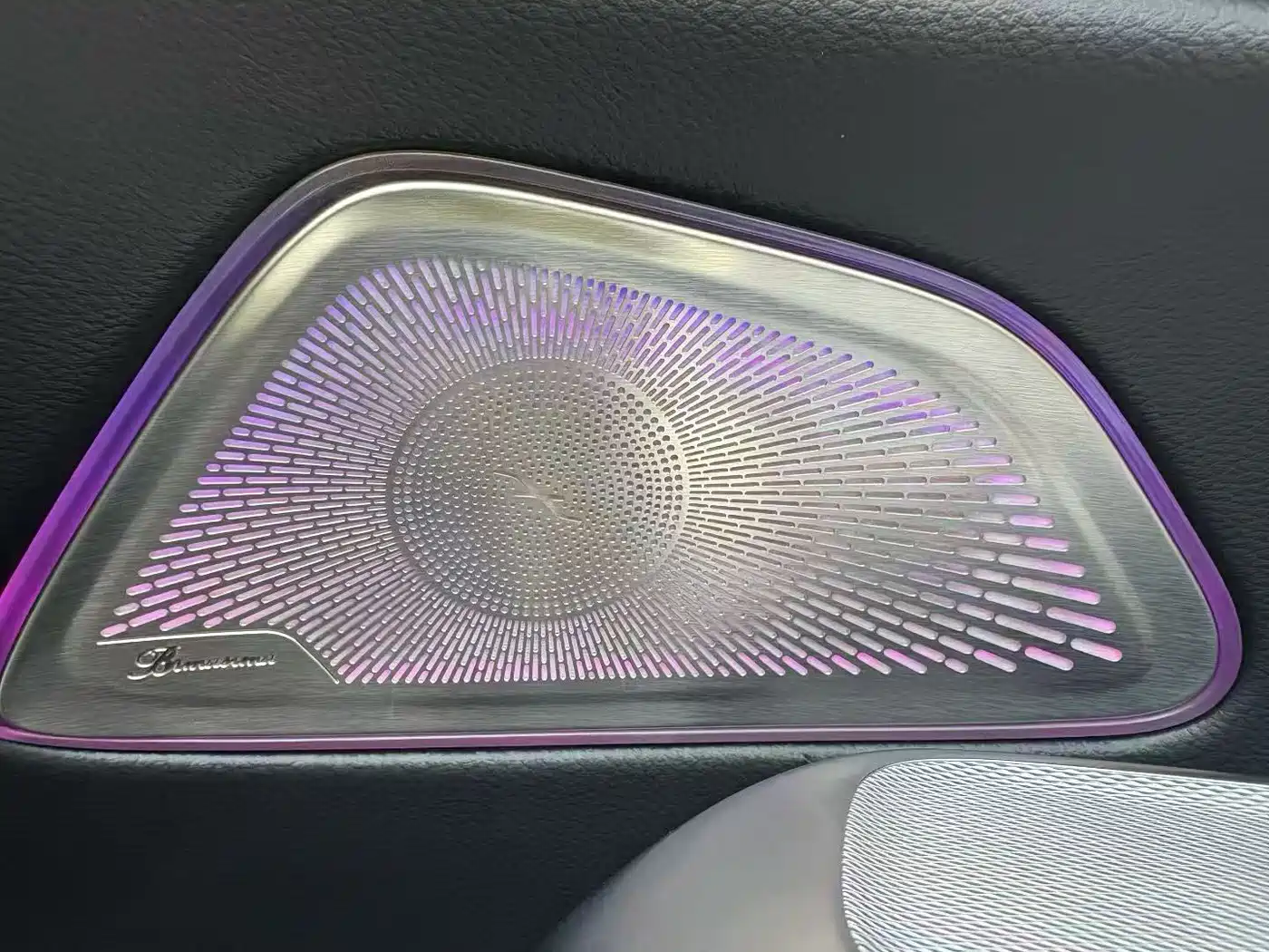 Mercedes-Benz E-Class 2024 E 300 L Fashion фото 7