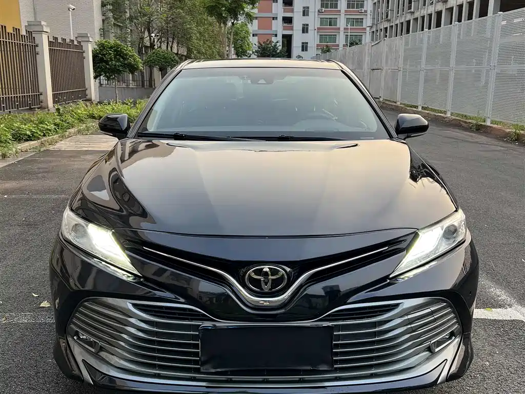 Toyota Camry 2021 2.0G Luxury Edition фото 15
