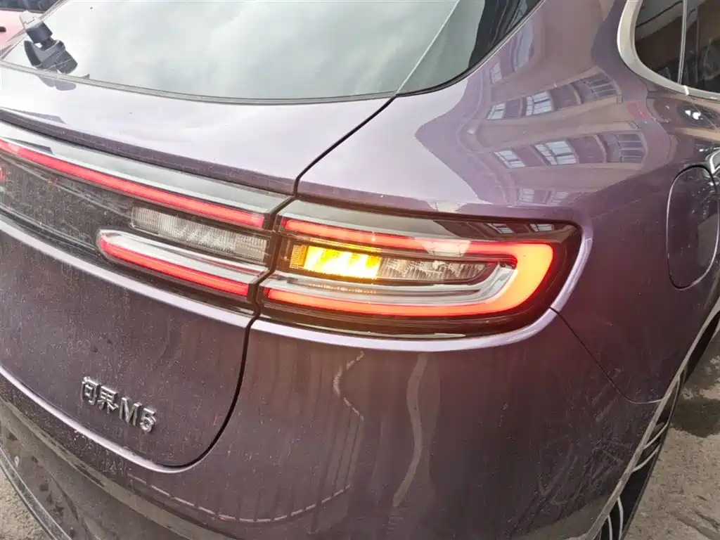 AITO Wenjie AITO M5 2025 Extended Range Ultra AWD фото 8
