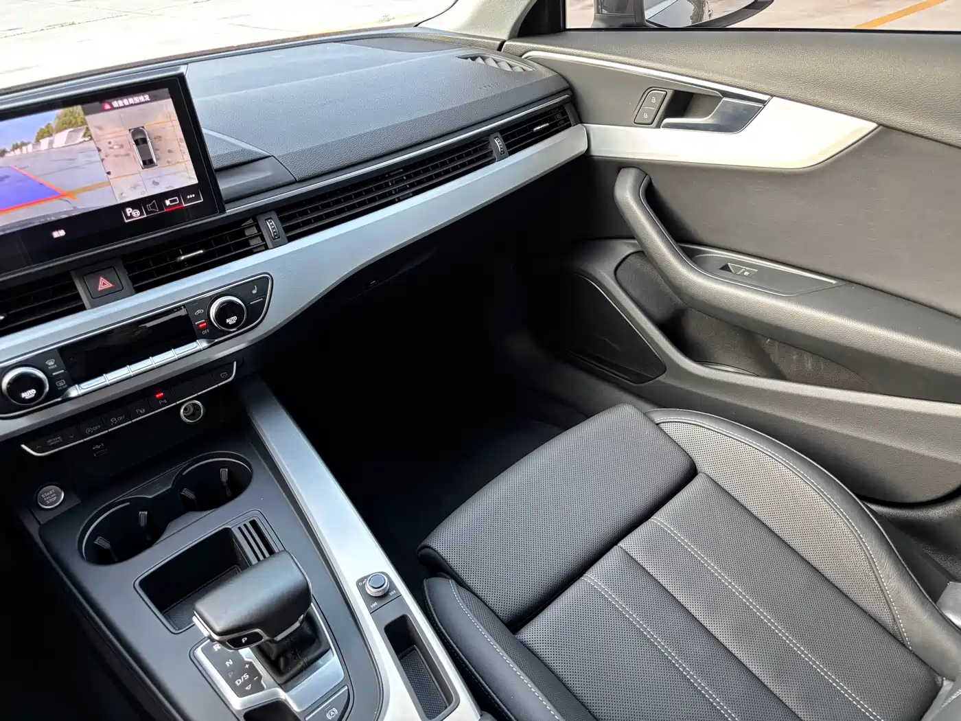 Audi A4L 2020 40 TFSI Luxury Dynamic фото 17