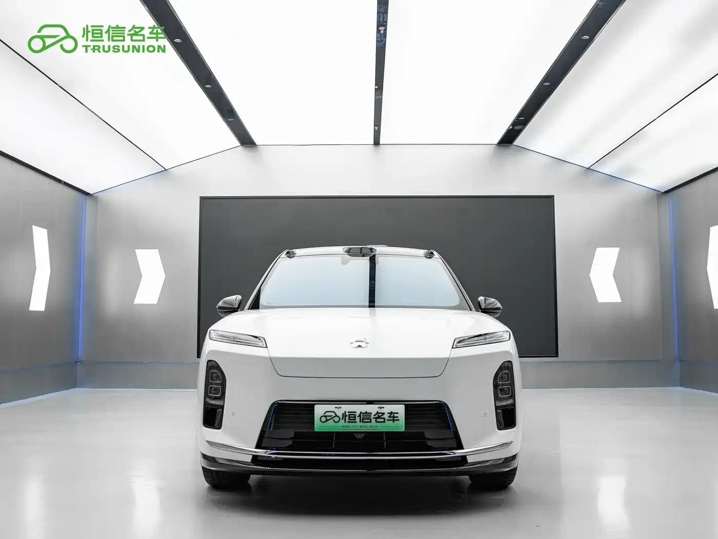 NIO ES8 2026 2025 Model 6-Seat Executive Luxury Edition