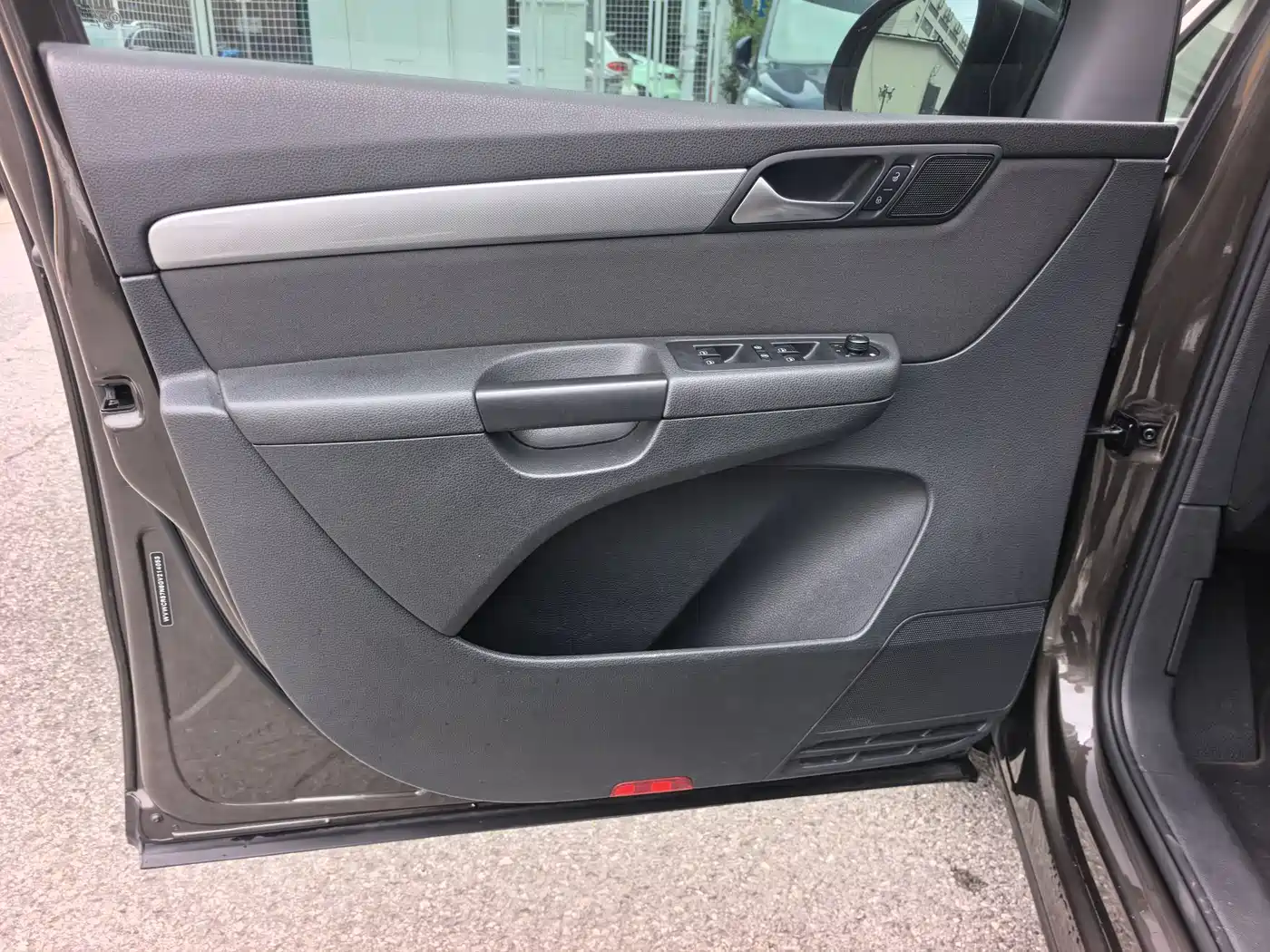 Volkswagen Sharan 2016 380TSI Comfort 7-seater фото 17