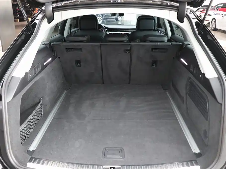 Audi A6 (Import) 2023 Model allroad quattro 55 TFSI Premium Off-road Version фото 30