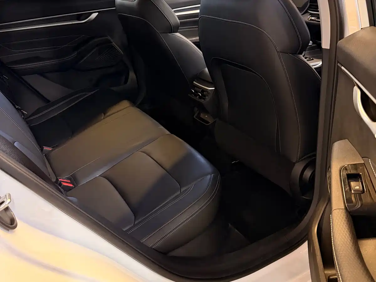 GEELY AUTOMOBILE EMGRAND