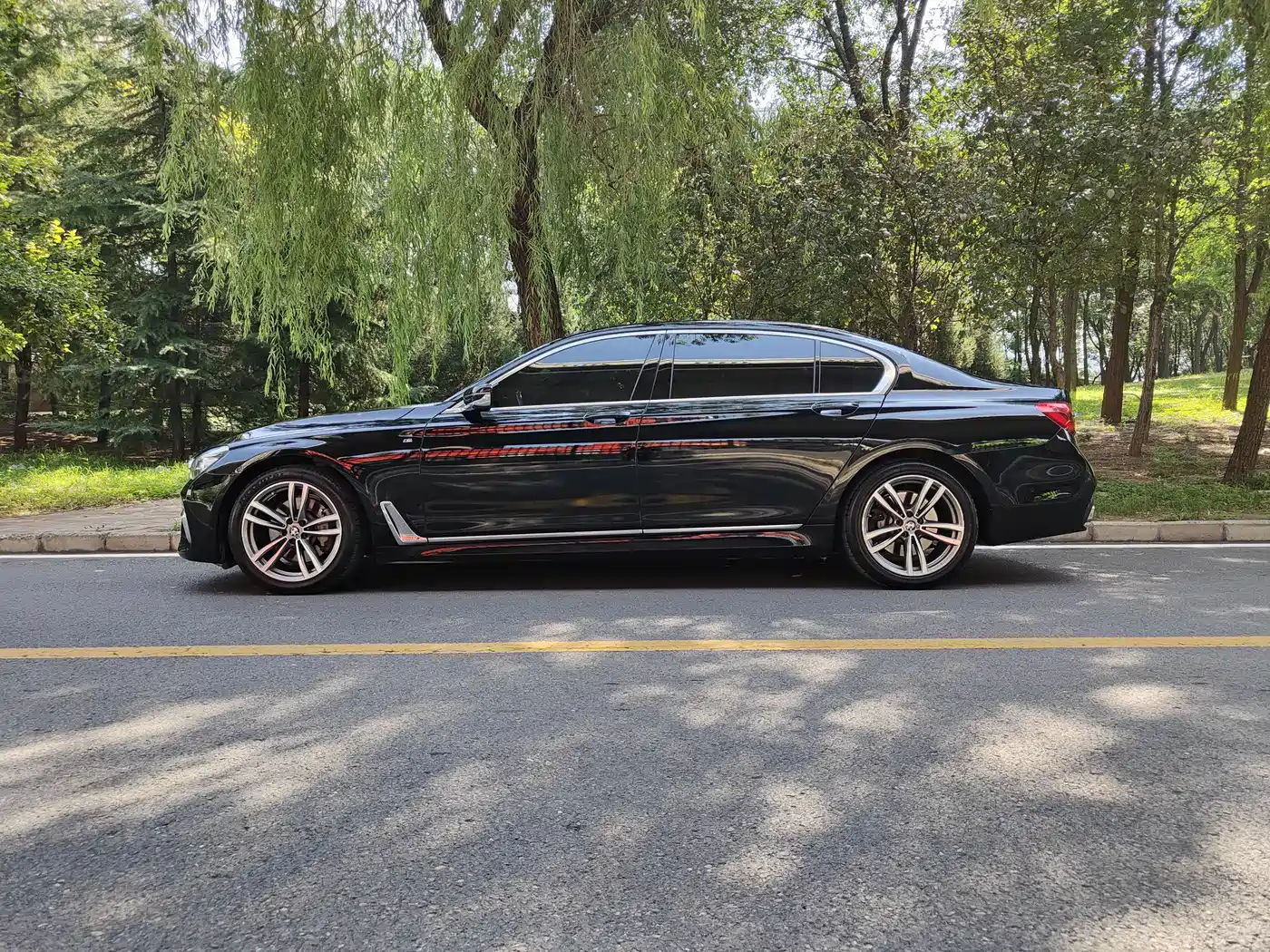 BMW 7 Series 2018 730Li Leading Type Excellence Package фото 10