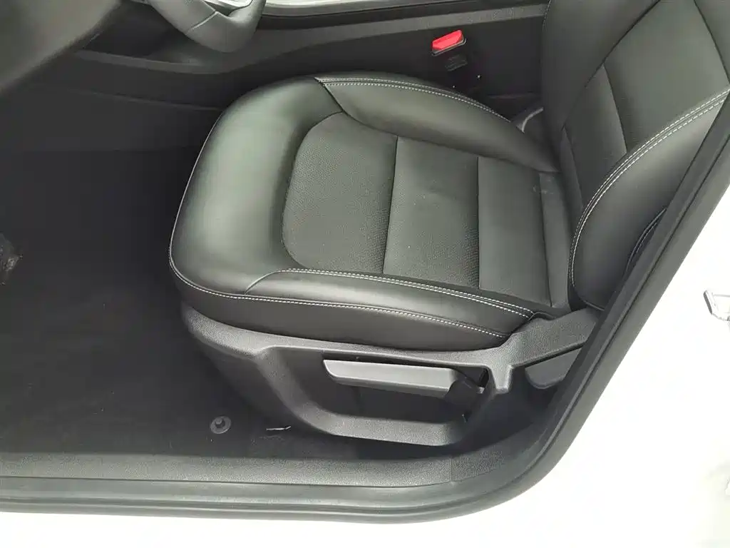 GEELY AUTOMOBILE EMGRAND GL