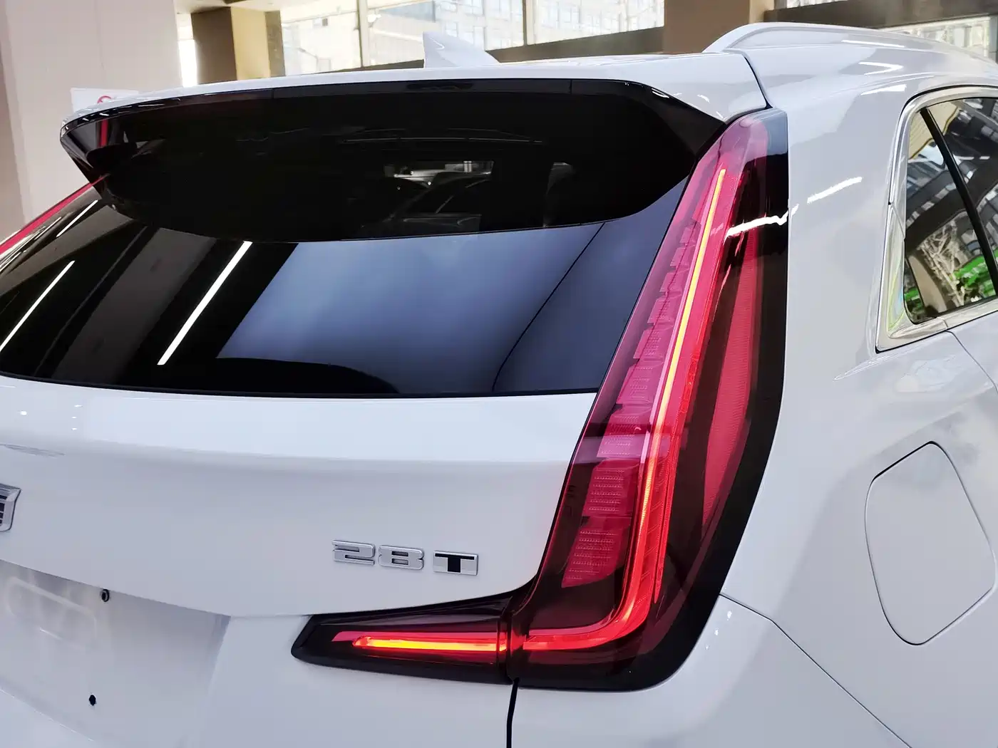 Cadillac XT4 2021 28T FWD Technology Edition фото 15