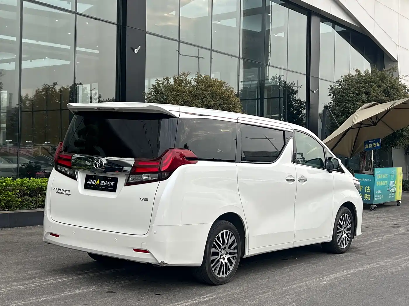 Toyota Alphard 2015 3.5L Premium Edition фото 10