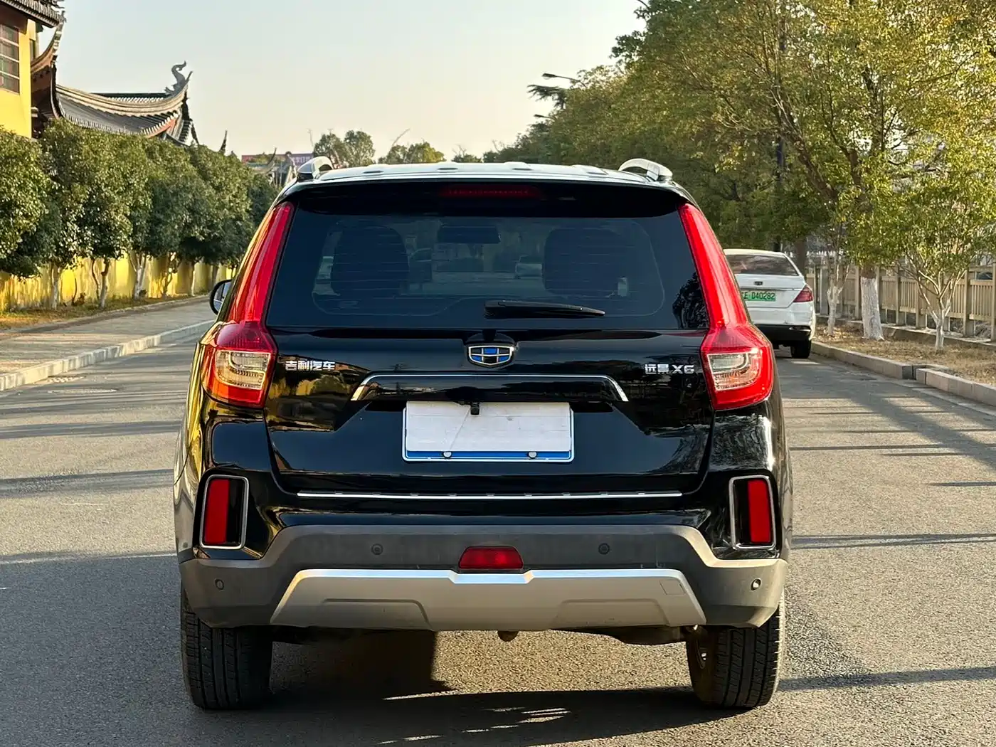 GEELY AUTOMOBILE VISION X6