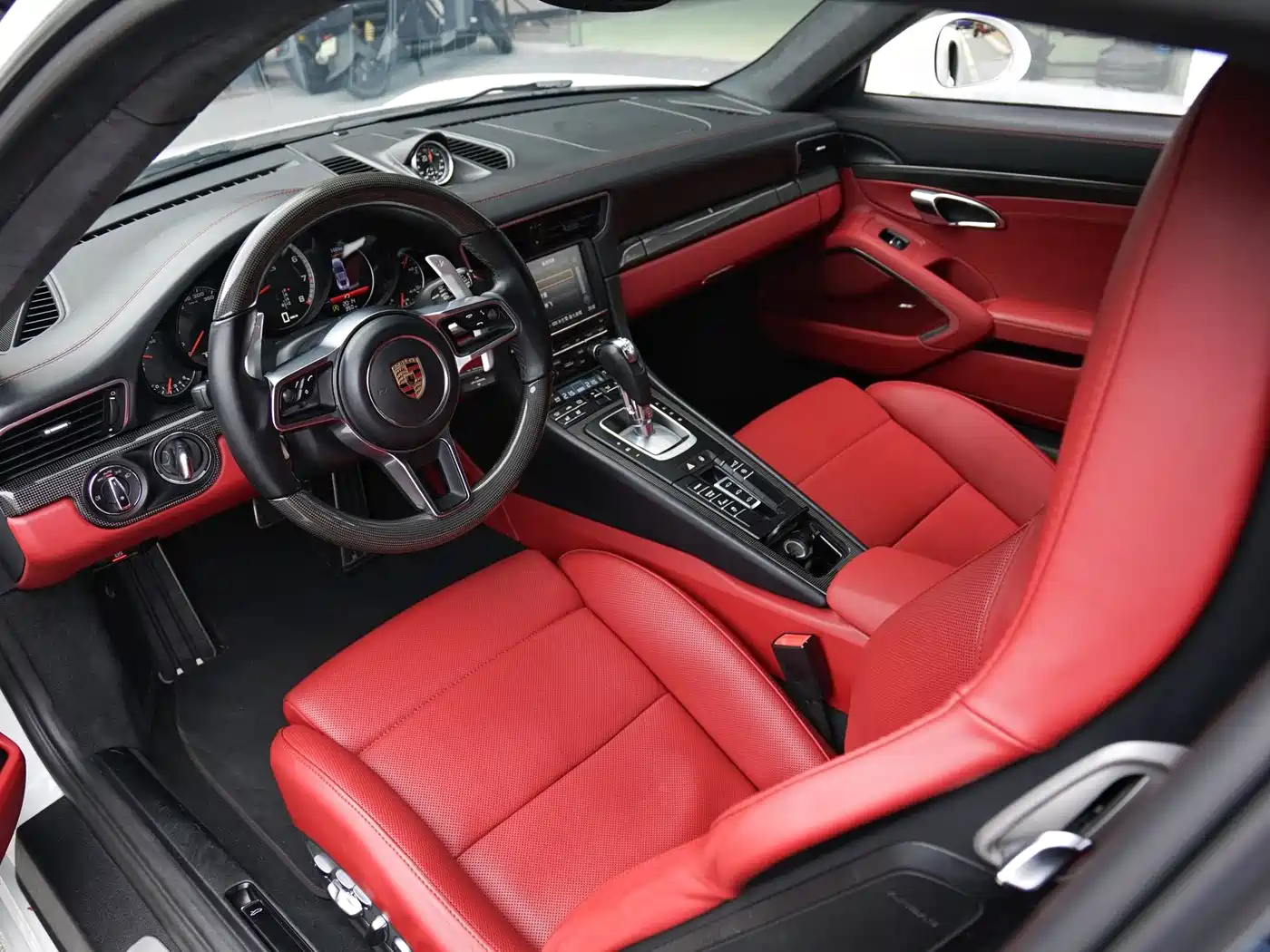 Фото 4 - Porsche 911