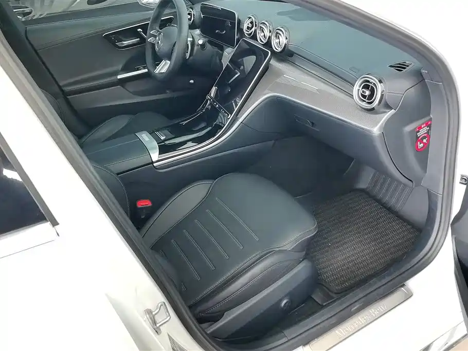 Mercedes-Benz C-Class 2023 Facelift C 260 L Sport Edition фото 8