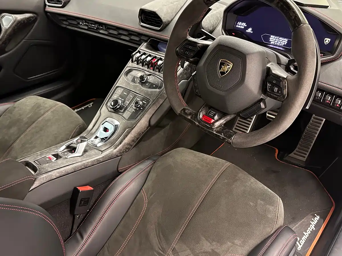 Lamborghini Huracán 2014 LP 610-4 фото 7