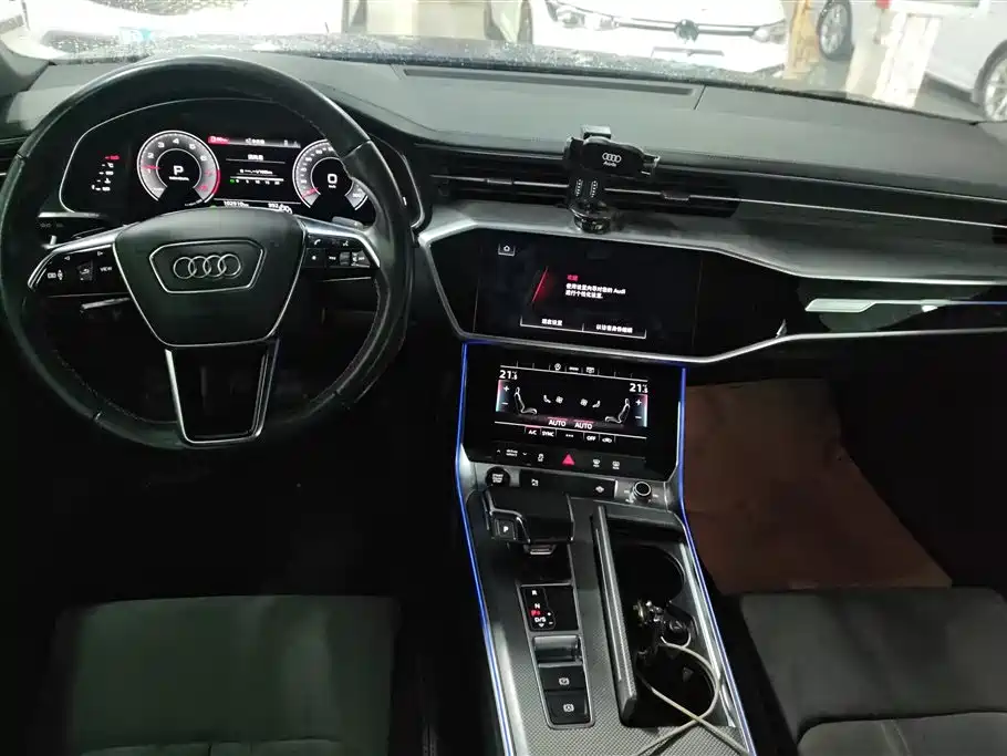Audi A6L 2021 45 TFSI Exclusive Sport фото 12