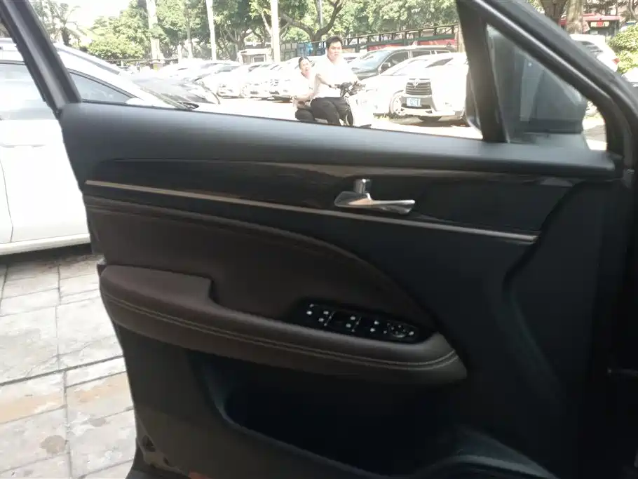 GAC Trumpchi Trumpchi GS5 2019 270T Automatic Luxury фото 7