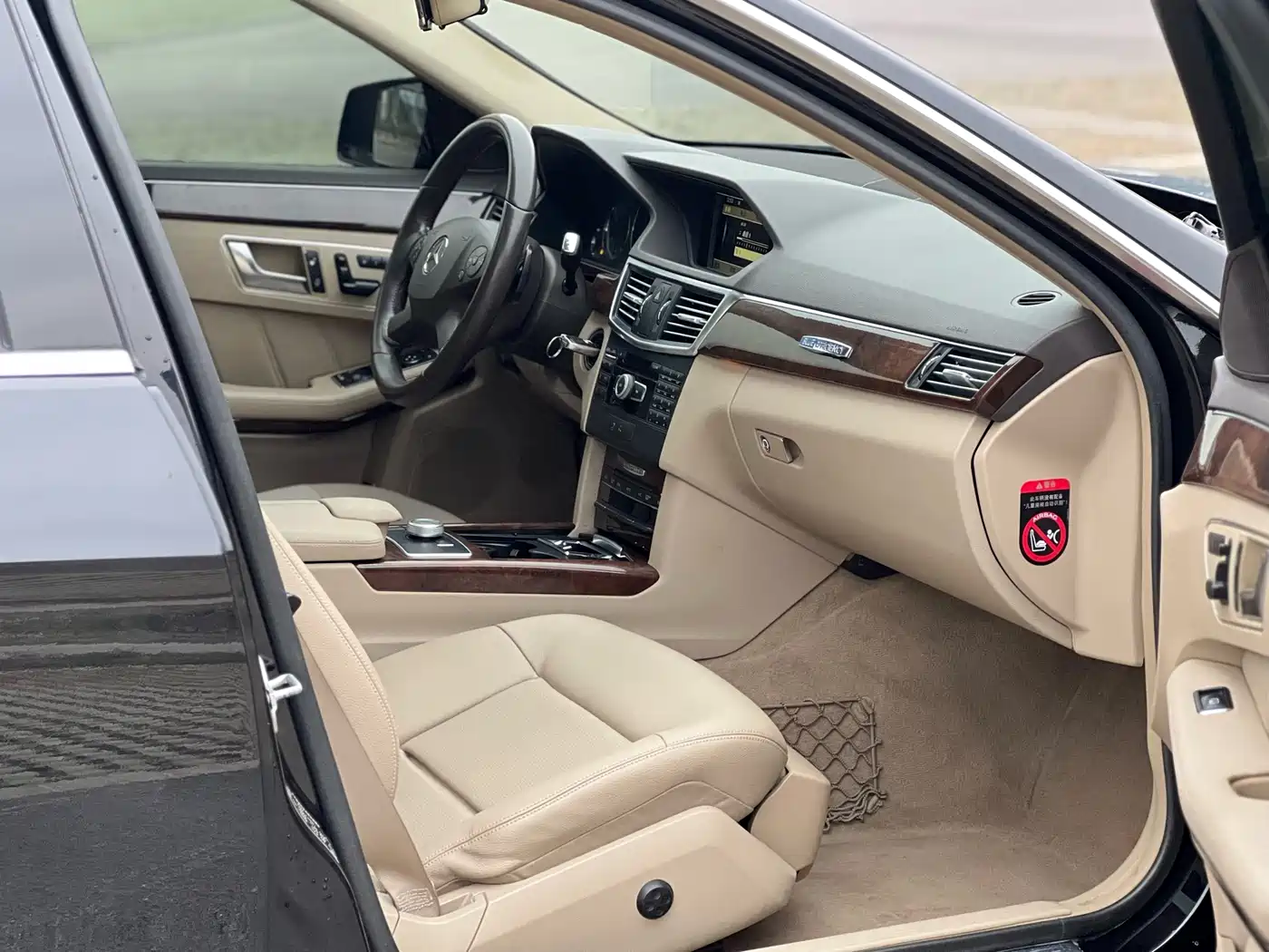 Mercedes-Benz E-Class 2012 E 200 L CGI Elegance фото 14