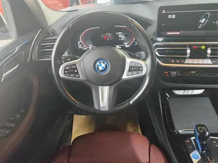 BMW iX3 2022 Leading Edition фото 15