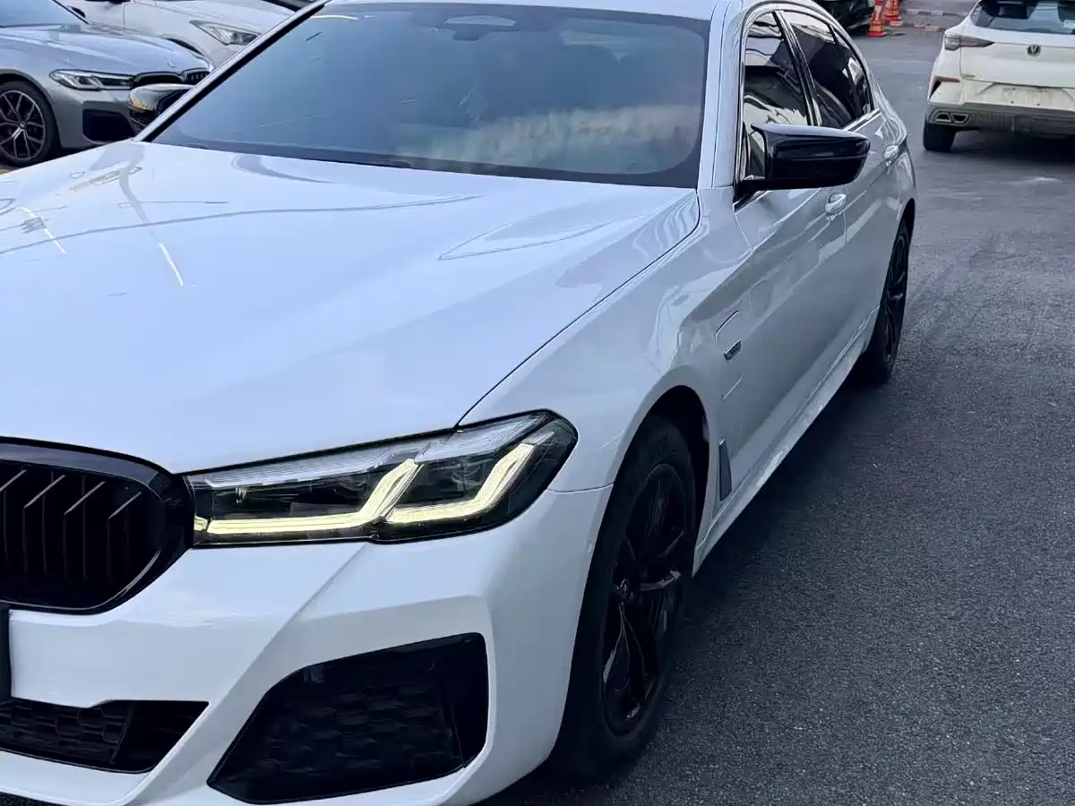 BMW 5 Series New Energy 2022 Facelift II 535Le Pioneer Edition M Sport Package фото 2