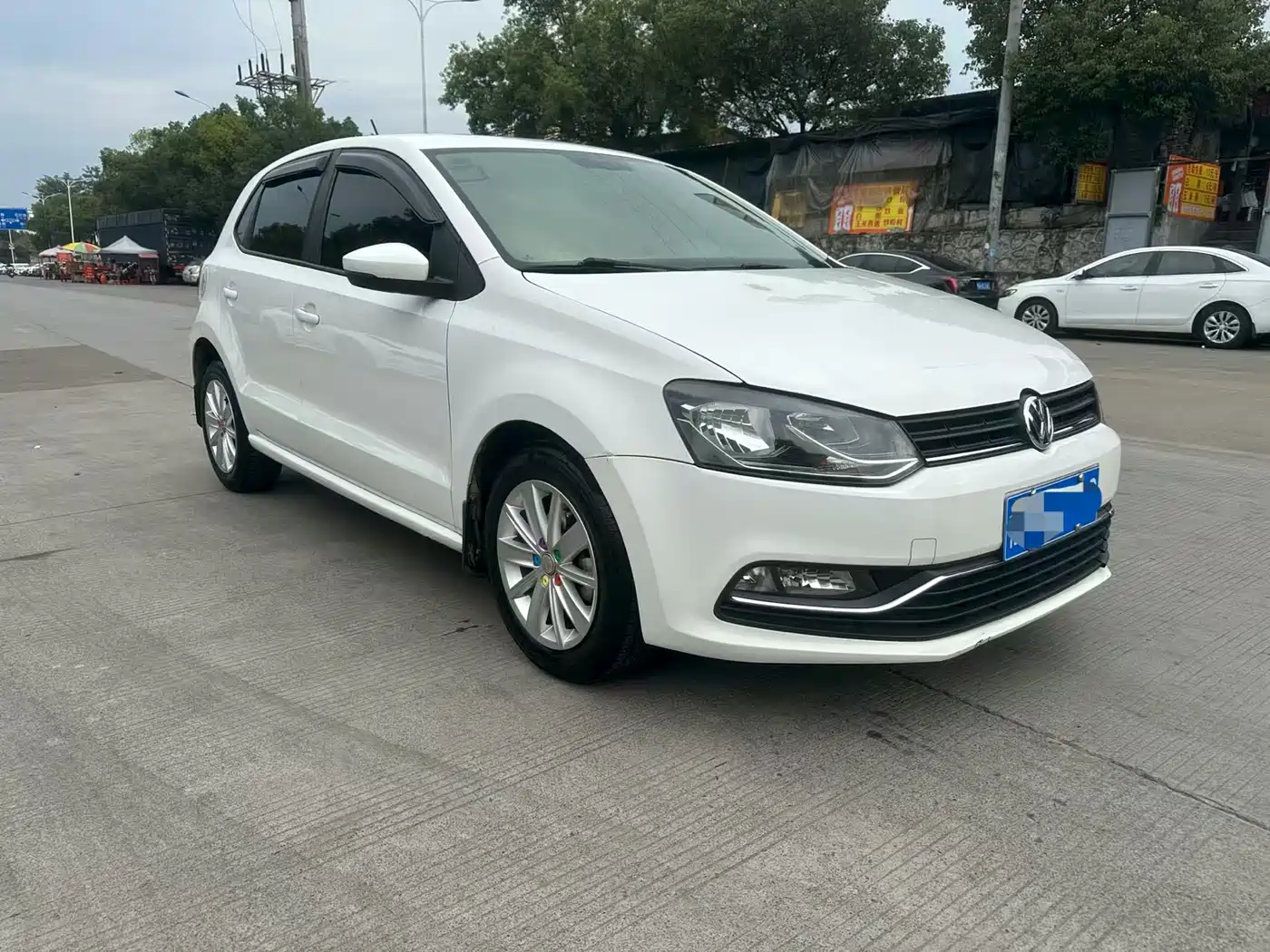 Volkswagen Polo 2014 1.6L Manual Comfort Edition фото 3