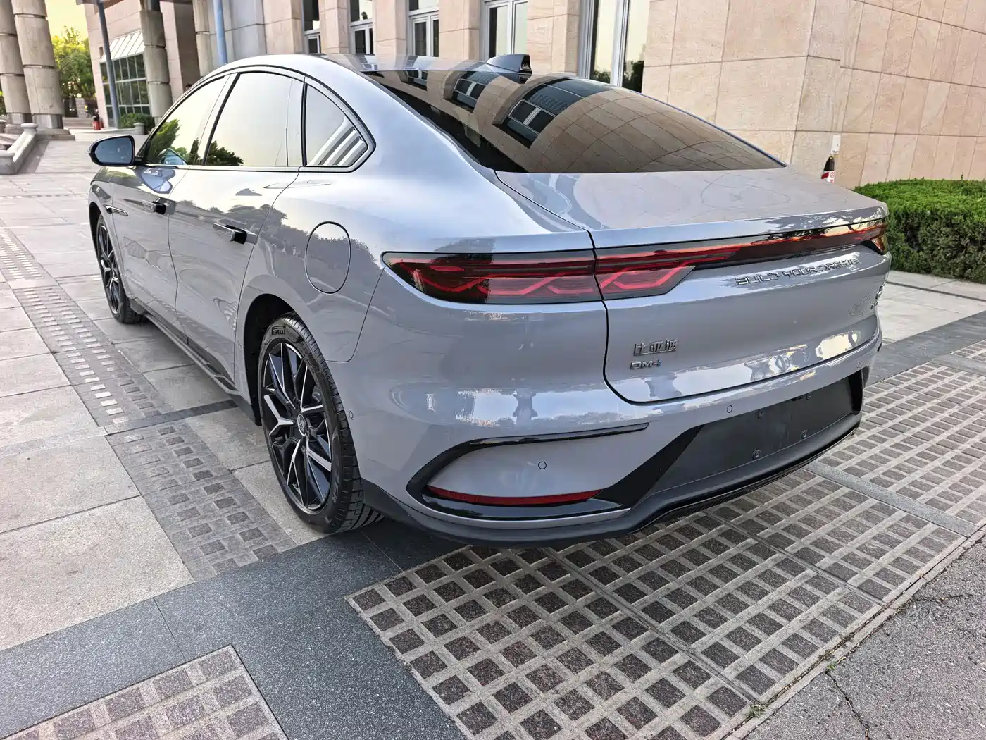 BYD HAN