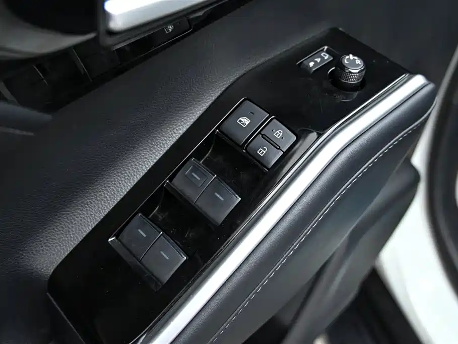 Toyota Highlander 2022 Model Dual Engine 2.5L 4WD Premium Edition 7-Seater фото 22
